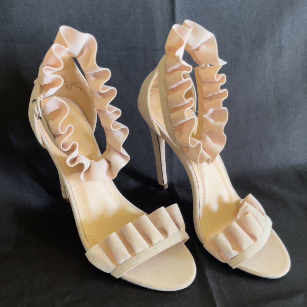 Single Strap Heel in Nude